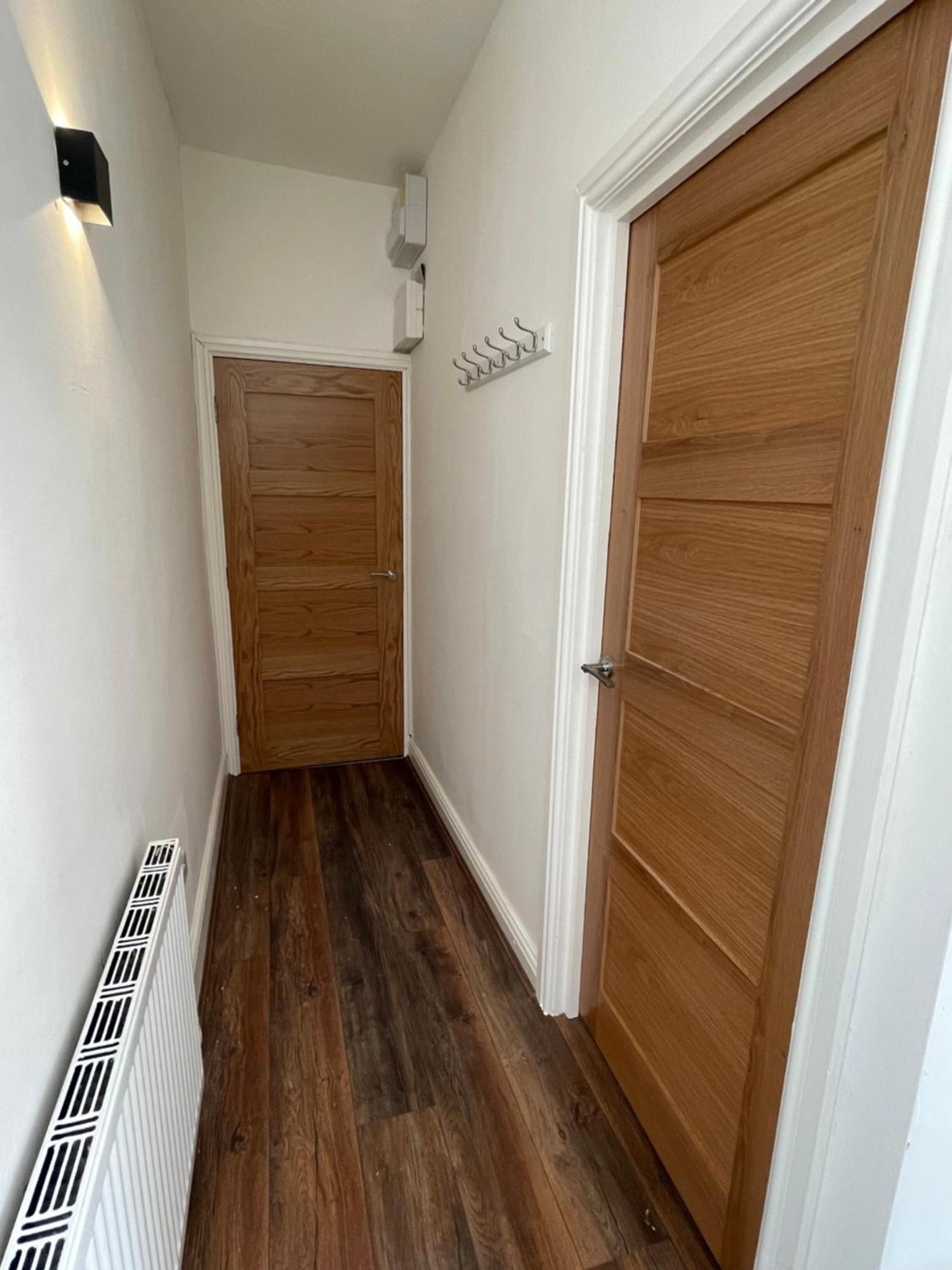 Flat 2, 297 Gillott Road, B16 0rt *